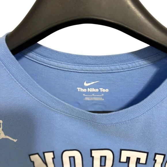 Nike Michael Jordan #23 North Carolina Tarheels Graphic T-Shirt Size Medium - Picture 3 of 6